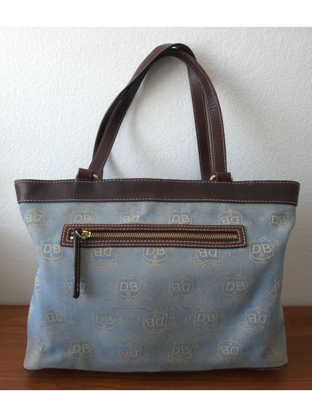 Dooney & Bourke East/West Blue & Brown Canvas Logo Tote w/ Matching Coin Pouch - Picture 2 of 14